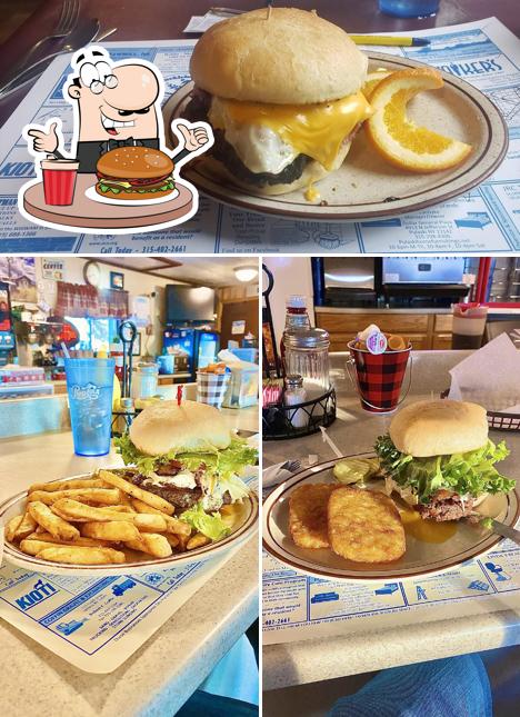 Huckleberry Cafe in Lacona Restaurant menu and reviews