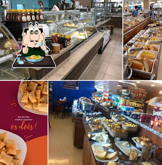 Comida em Polos Pães e Doces