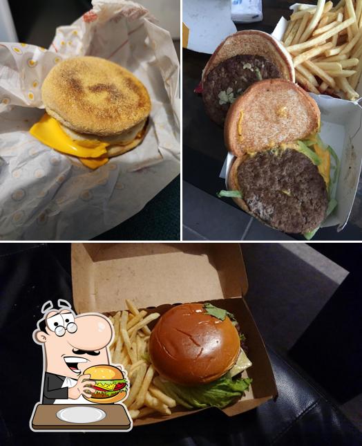 Prenez un hamburger à McDonald's