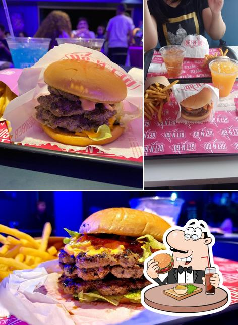 Peça um dos hambúrgueres servidos no GET-N-GO BURGER