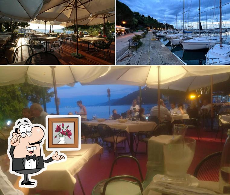 Gli interni di Tavernetta al Molo