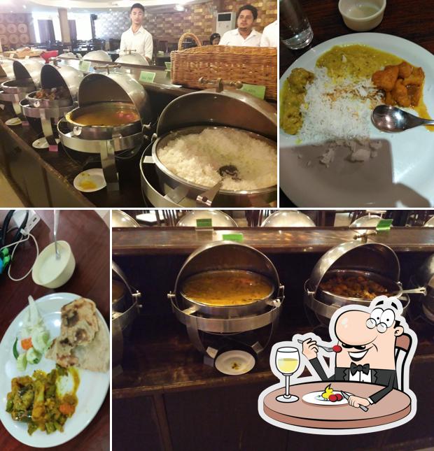 Asoka restaurant, Bangkok, 84 Thiam Ruam Mit Rd Restaurant reviews