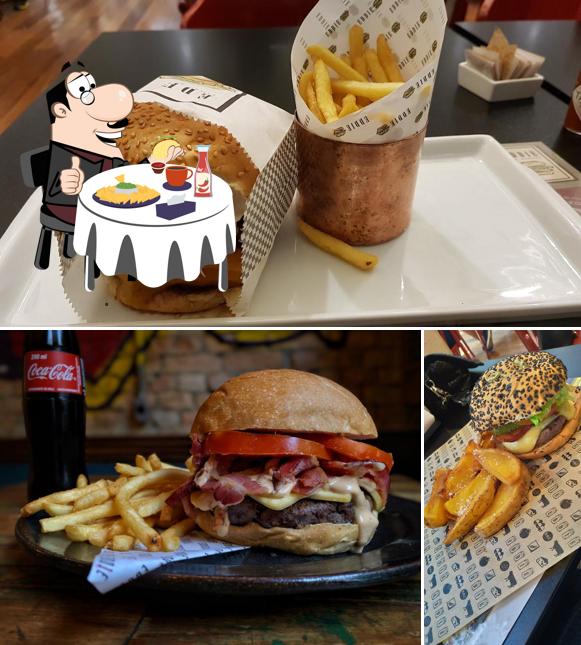 Experimente um hambúrguer no Eddie Fine Burgers