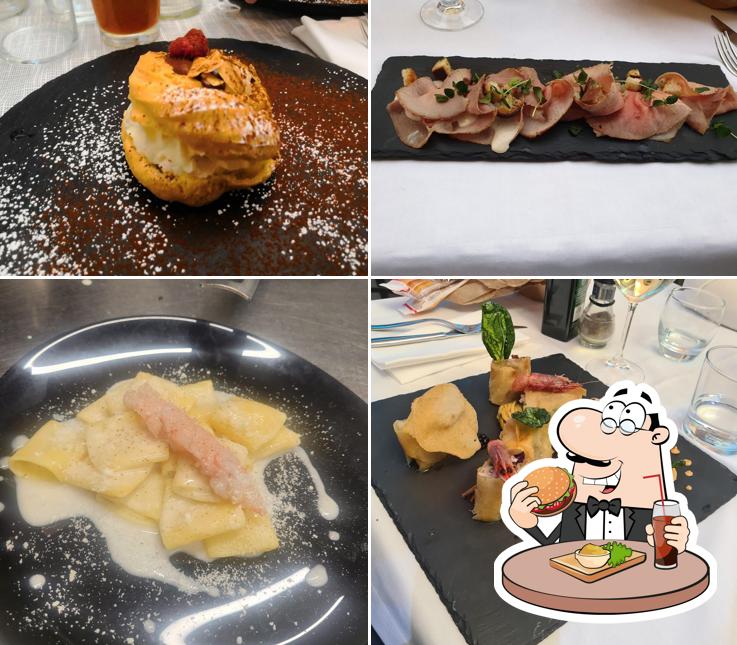 Ordina un hamburger a M62 Ristorante Pizzeria