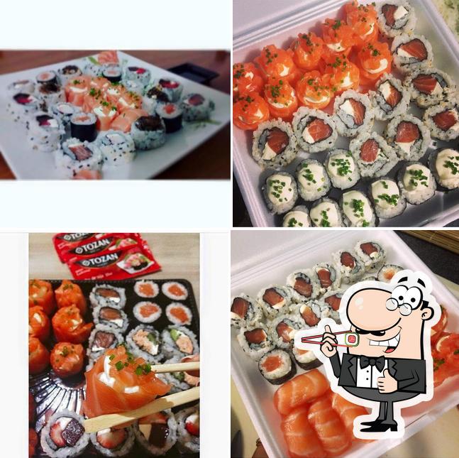 Rolos de sushi são oferecidos por Oishii Sushi