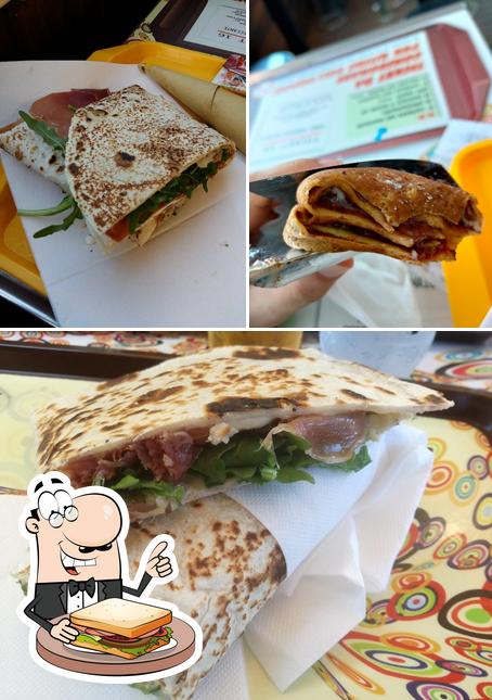 Sélectionnez un sandwich à Piadino