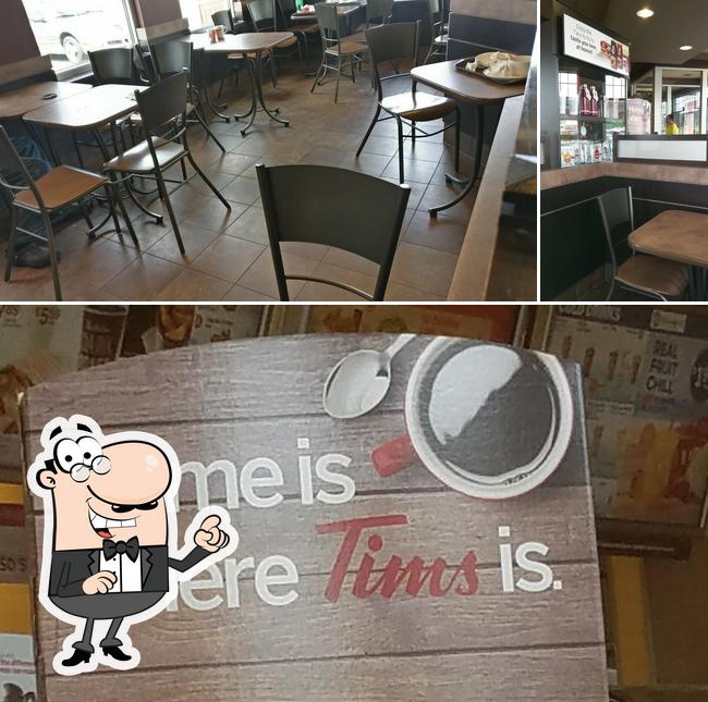 L'intérieur de Tim Hortons