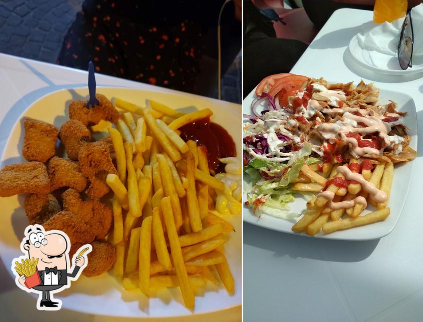 Essayez des frites à Pizza Edessa Kebab