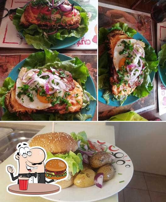 Prenez un hamburger à Restaurant Café de La Poissonnerie