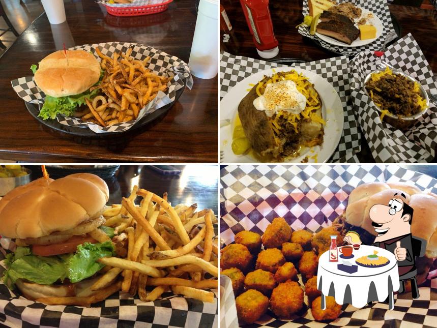 Invítate a una hamburguesa en Blu's BBQ and Burgers