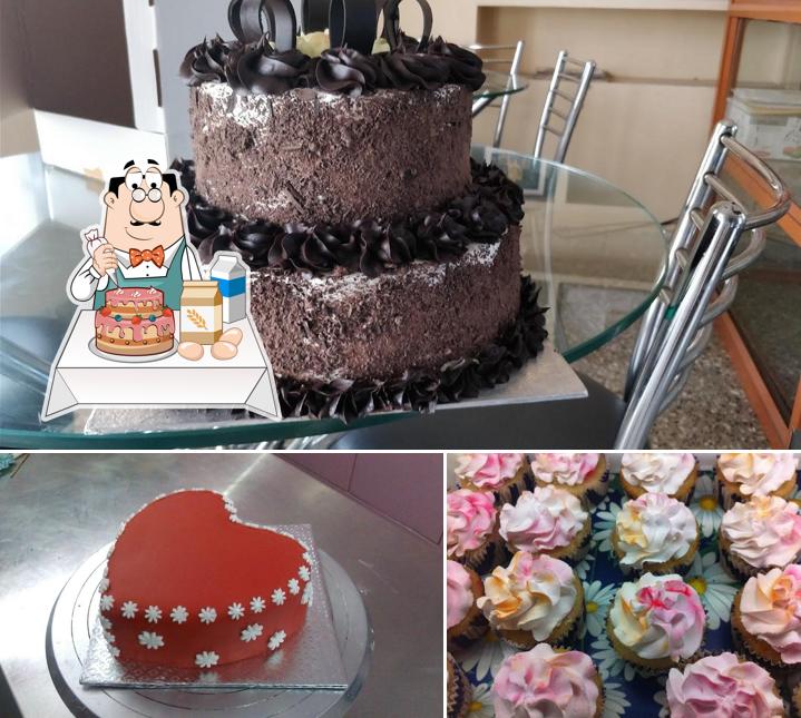Cupcake House image
