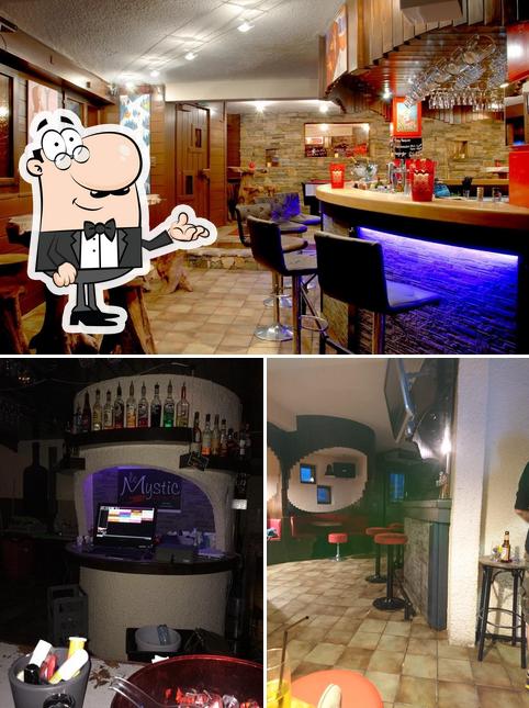 L'intérieur de VIBE Bar