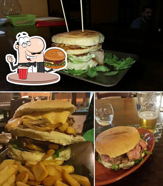 Prenditi un hamburger a Il Leprecauno Food&Beer