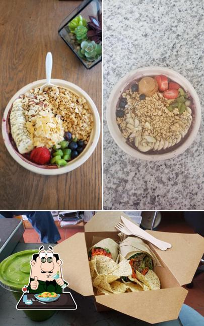 MyRoots Juicebar in The Hammocks Restaurant menu and reviews