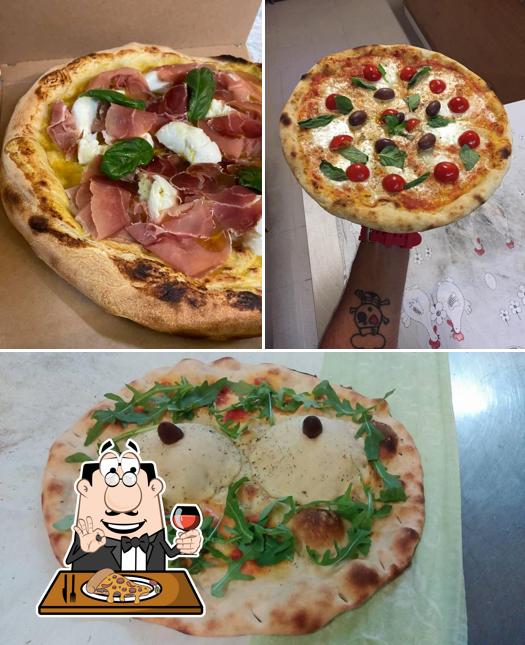 Scegli una pizza a Pizzeria D'asporto da Rino