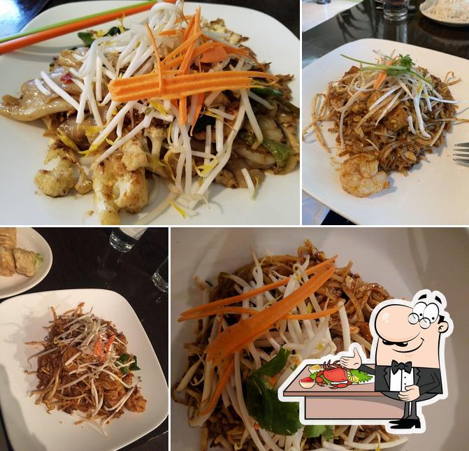 J's Noodles & New Thai in Denver Restaurant menu and reviews