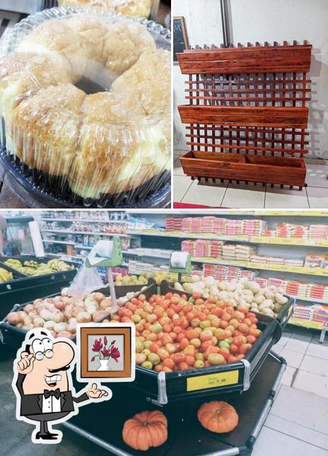 Entre diversos coisas, interior e comida podem ser encontrados no Lara Supermercado