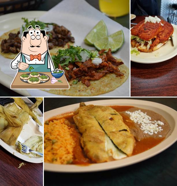 Magos Tacos & Tamales, 5714 W Fullerton Ave in Chicago Restaurant