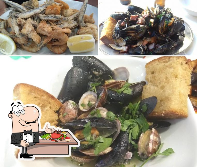 Prenditi tra i molti prodotti di cucina di mare proposti a Pescheria Azzurra