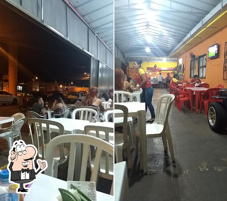 O interior do Afonso Lanches