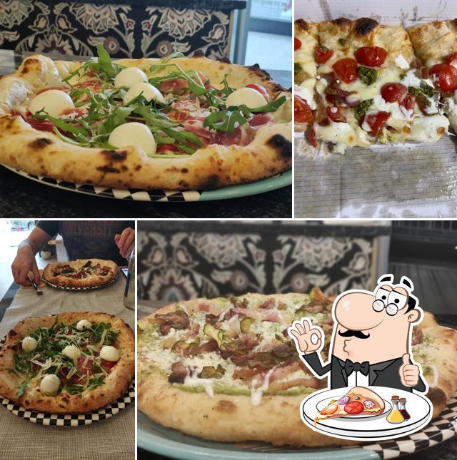 Prenditi una pizza a Pizzeria Michele Sorvillo