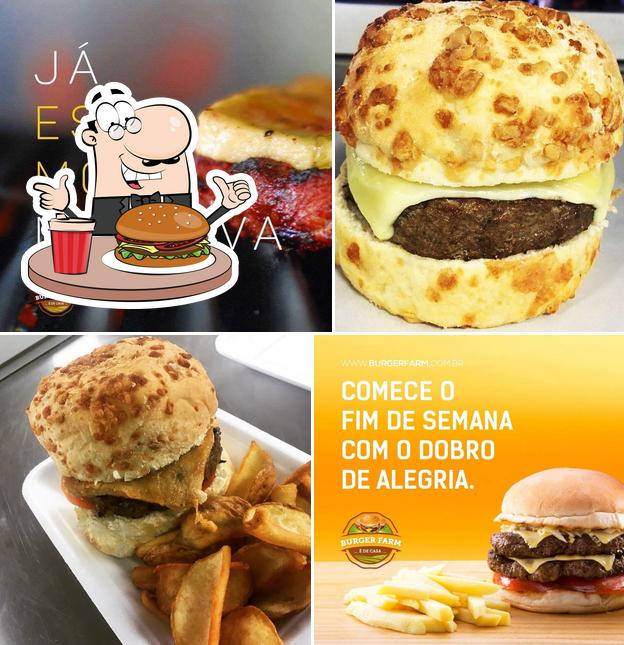 Delicie-se com um hambúrguer no Burger Farm, é de Casa