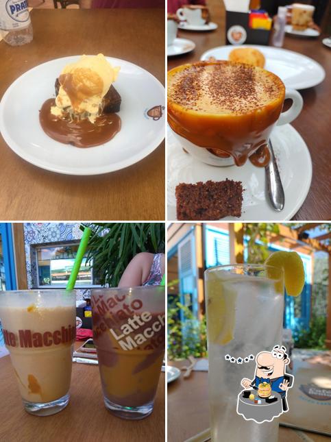 Entre diferentes coisas, comida e bebida podem ser encontrados no Café Bento