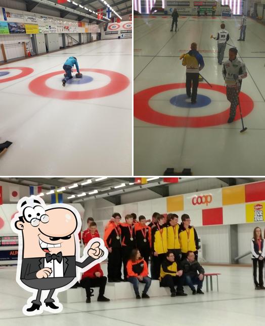 Gli interni di Curling Center Baden Regio