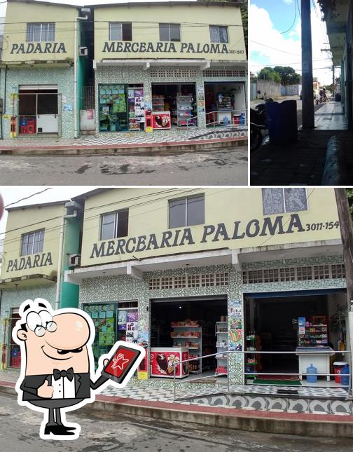 O exterior do Padaria e Mercearia Paloma