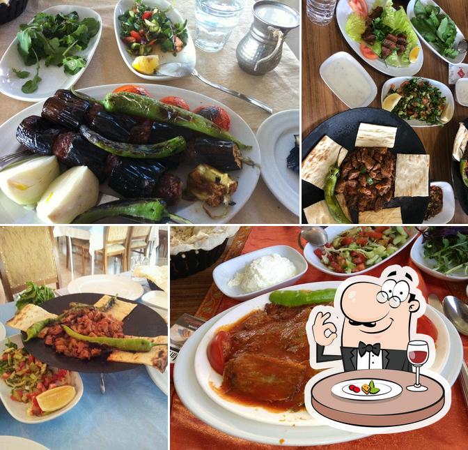 Saray Sac Tava Diyarbakir Peyas Mahallesi Selahhattin Eyyubi Blv Suvar 1 Apt Restaurant Menu And Reviews