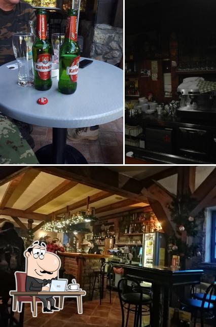 L'intérieur de Caffe bar "Rustika"