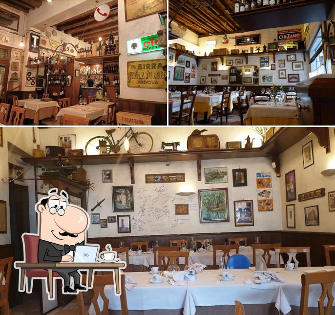 Gli interni di Trattoria All'Antico Portico