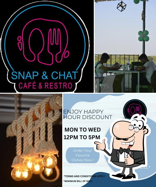 Snap & Chat Cafe Restaurant