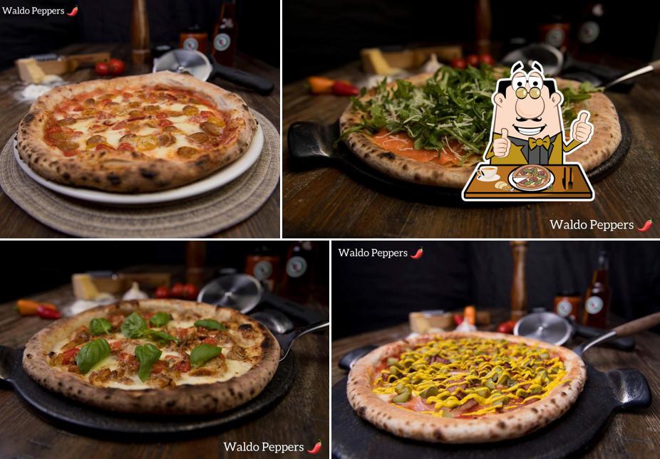 В "Waldo Peppers" вы можете попробовать пиццу