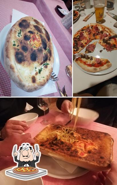 Prova una pizza a Ristorante Pizzeria Rosso Peperino