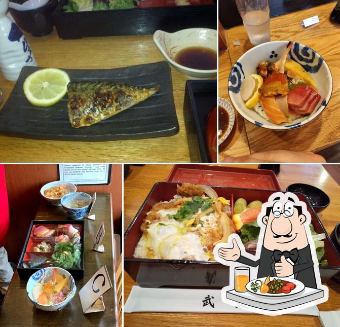 Еда в "Musashi Japanese Restaurant"