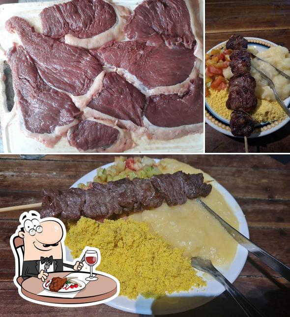 Experimente pratos de carne no Casa do Espetto
