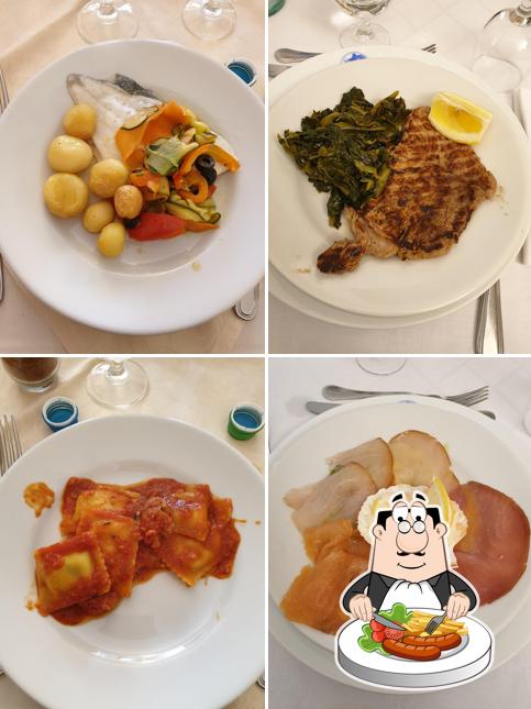 Cibo al Ristorante Circolo Ufficiali Accademia Navale