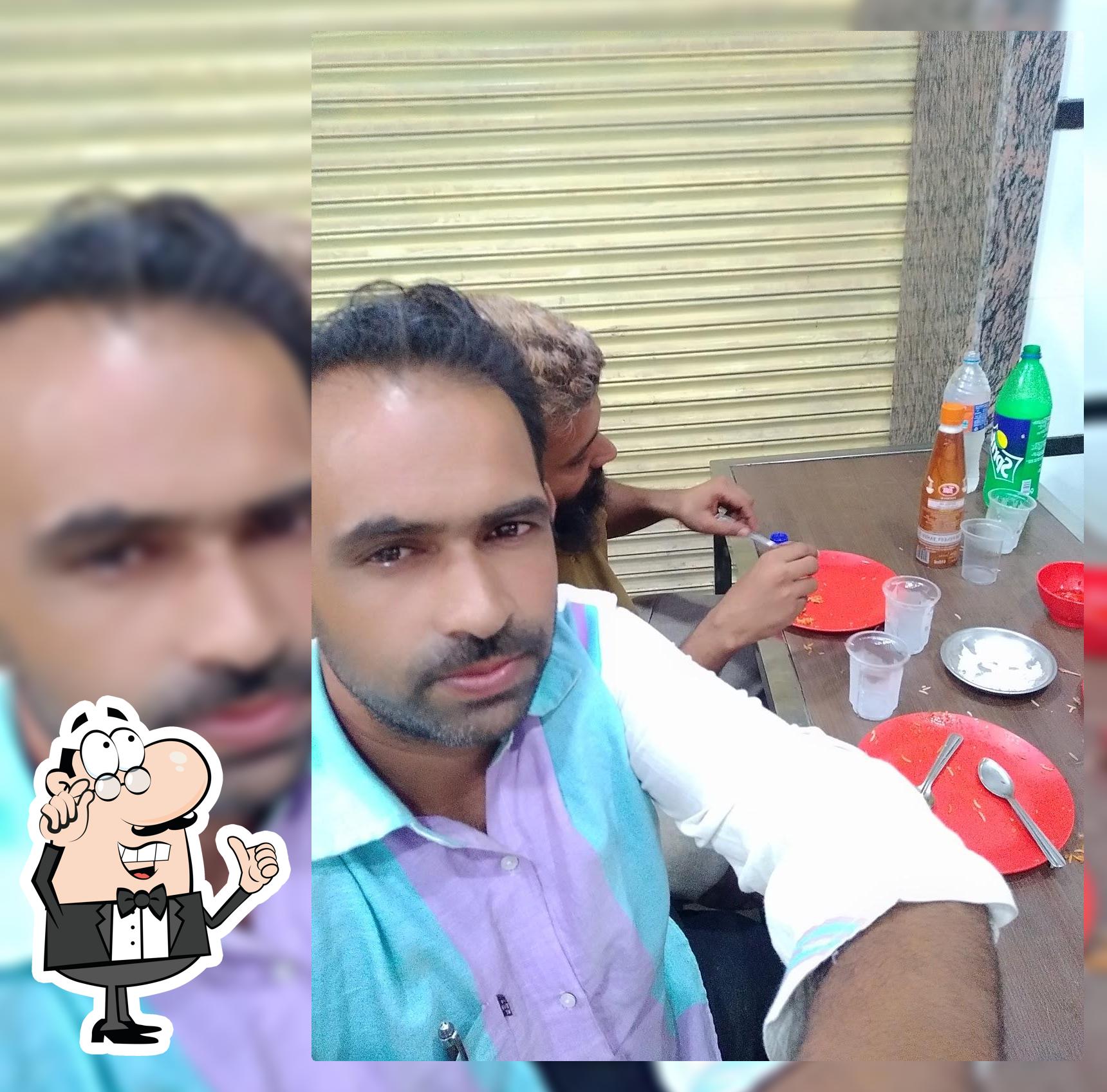Sabir Kaliyari Chicken Corner