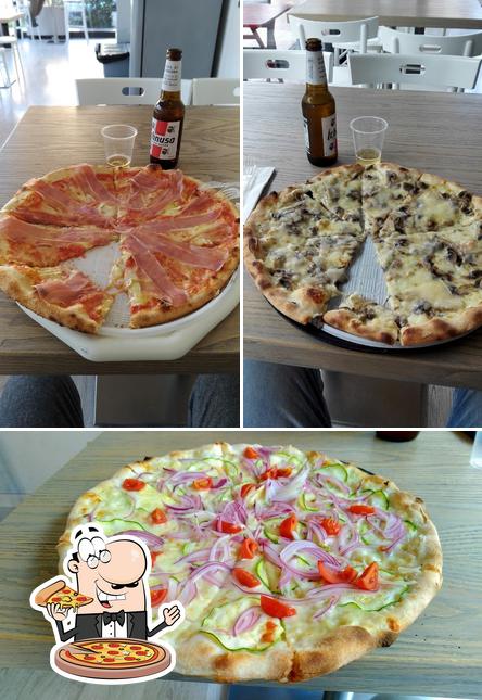 Commandez des pizzas à Pizzeria D'Asporto Shardana