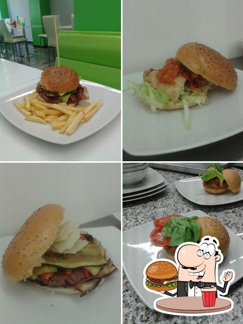 Prenditi un hamburger a Hamburgeria Maspi