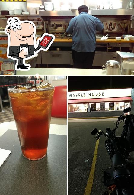 Waffle House, 924 Hyatt St in Gaffney Restaurant menu and reviews