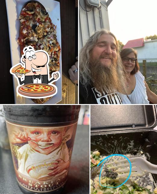Hank's Local Bar+Food+Patio in Dayton Restaurant menu and reviews