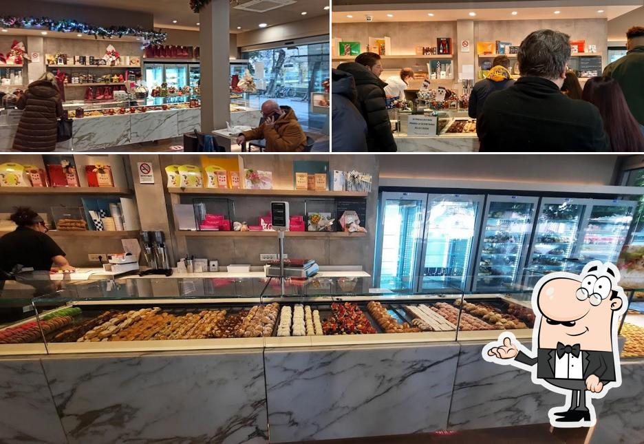 Gli interni di Peccati di Gola Pasticceria - Caffetteria - Gelateria