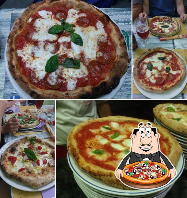 A Napule è, puoi provare una bella pizza