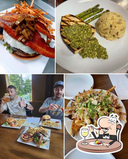The Public House Eatery in Gorham Restaurant menu and reviews