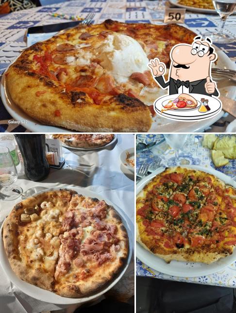 Ordina una pizza a La Piazzetta - Ristorante Pizzeria