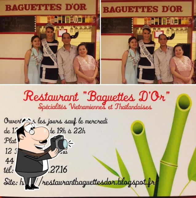 Regarder cette photo de Restaurant Baguettes d'or