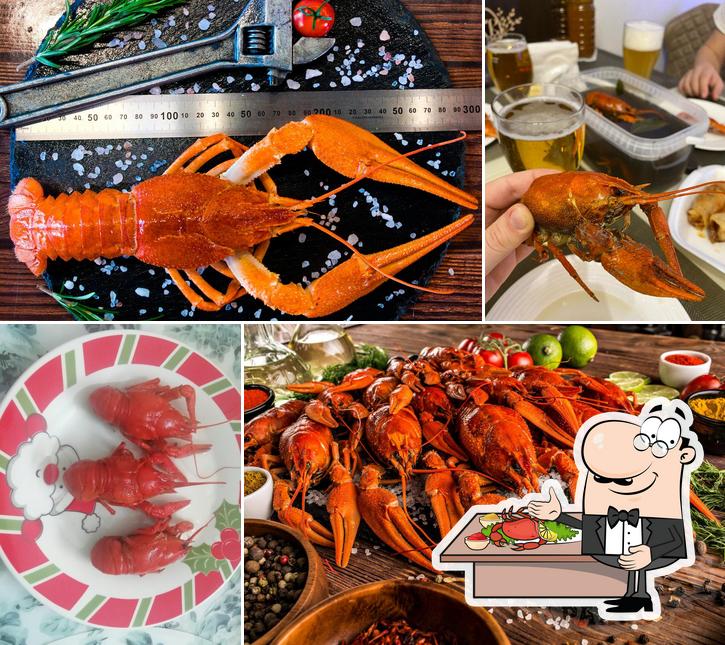 Посетители "Раковарня Лавка раков" могут попробовать разные блюда из морепродуктов