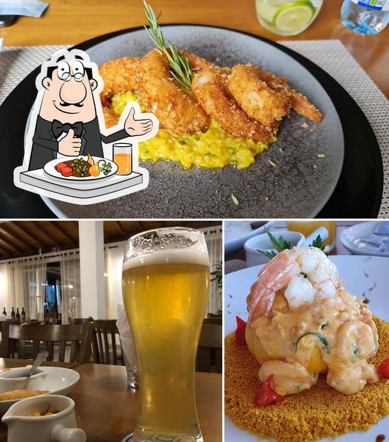 A ilustração do O Alquimista restaurante’s comida e cerveja